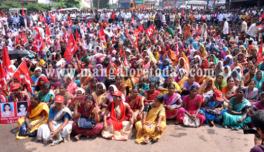 CPIM organised Jatha against soujanya rape and murder